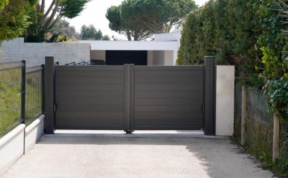 black-dark-home-door-aluminum-gate-slats-portal-garden-suburb-house (1)